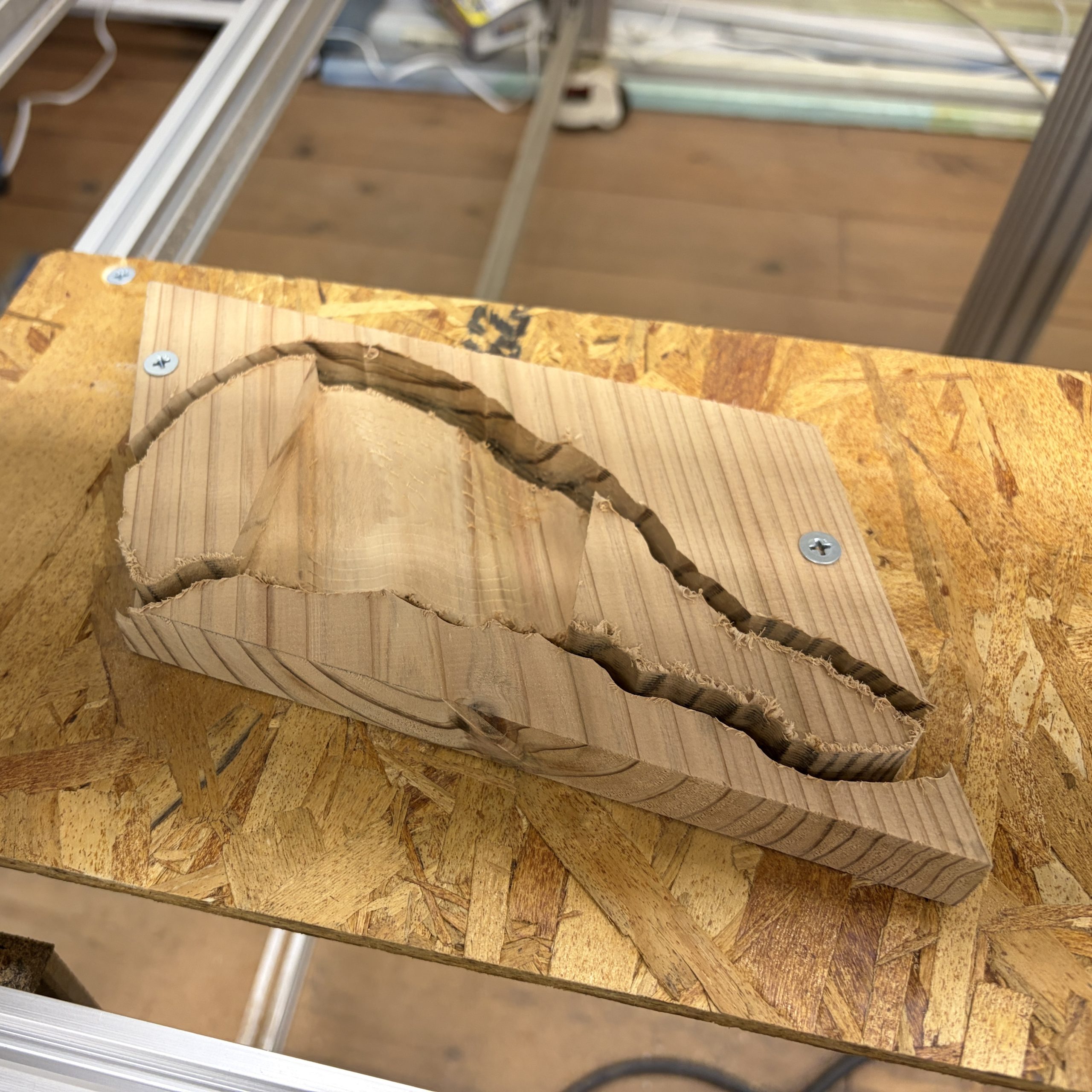 JOGFES2026トロフィー_ベース部の切削完了