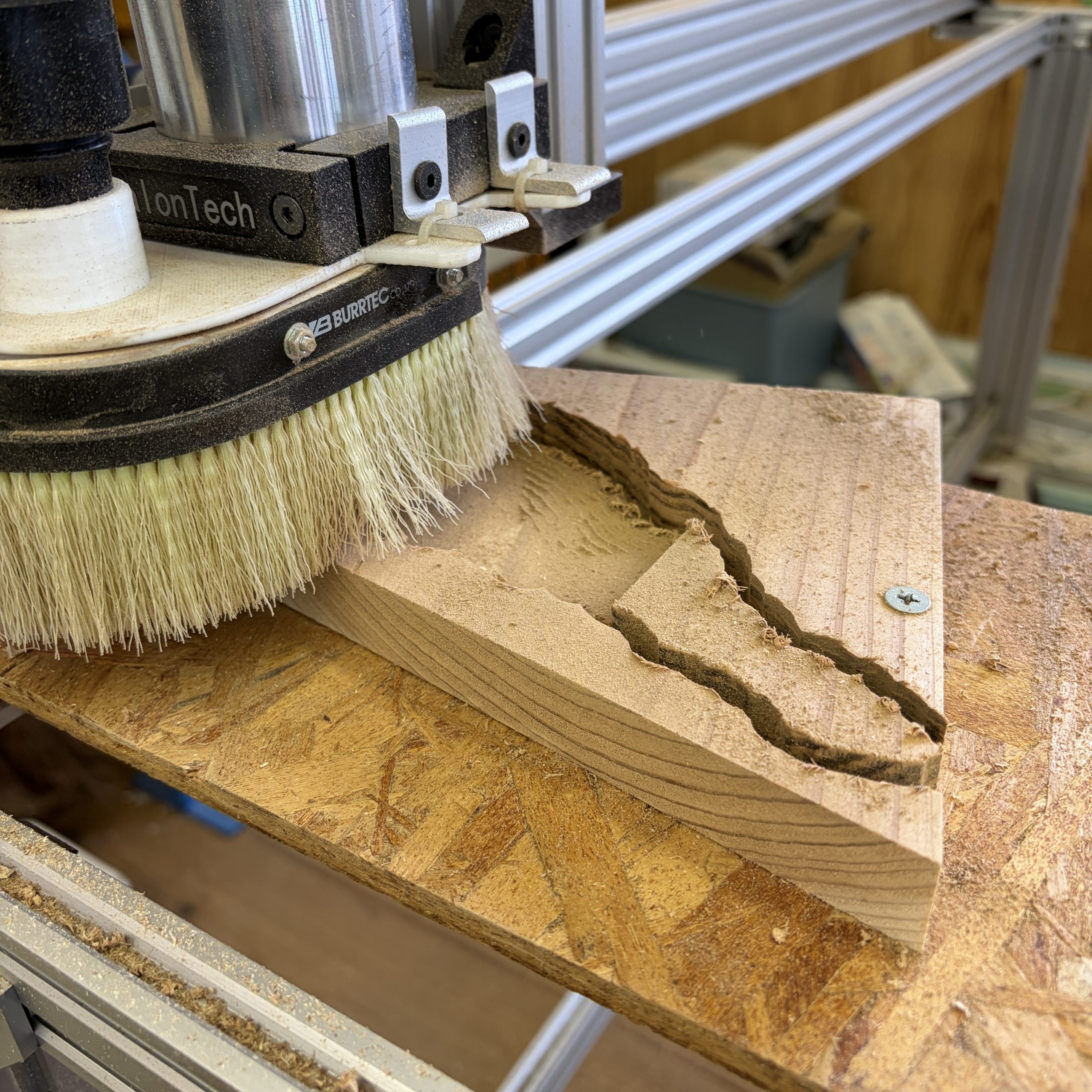 JOGFES2026トロフィー_ベース部の切削